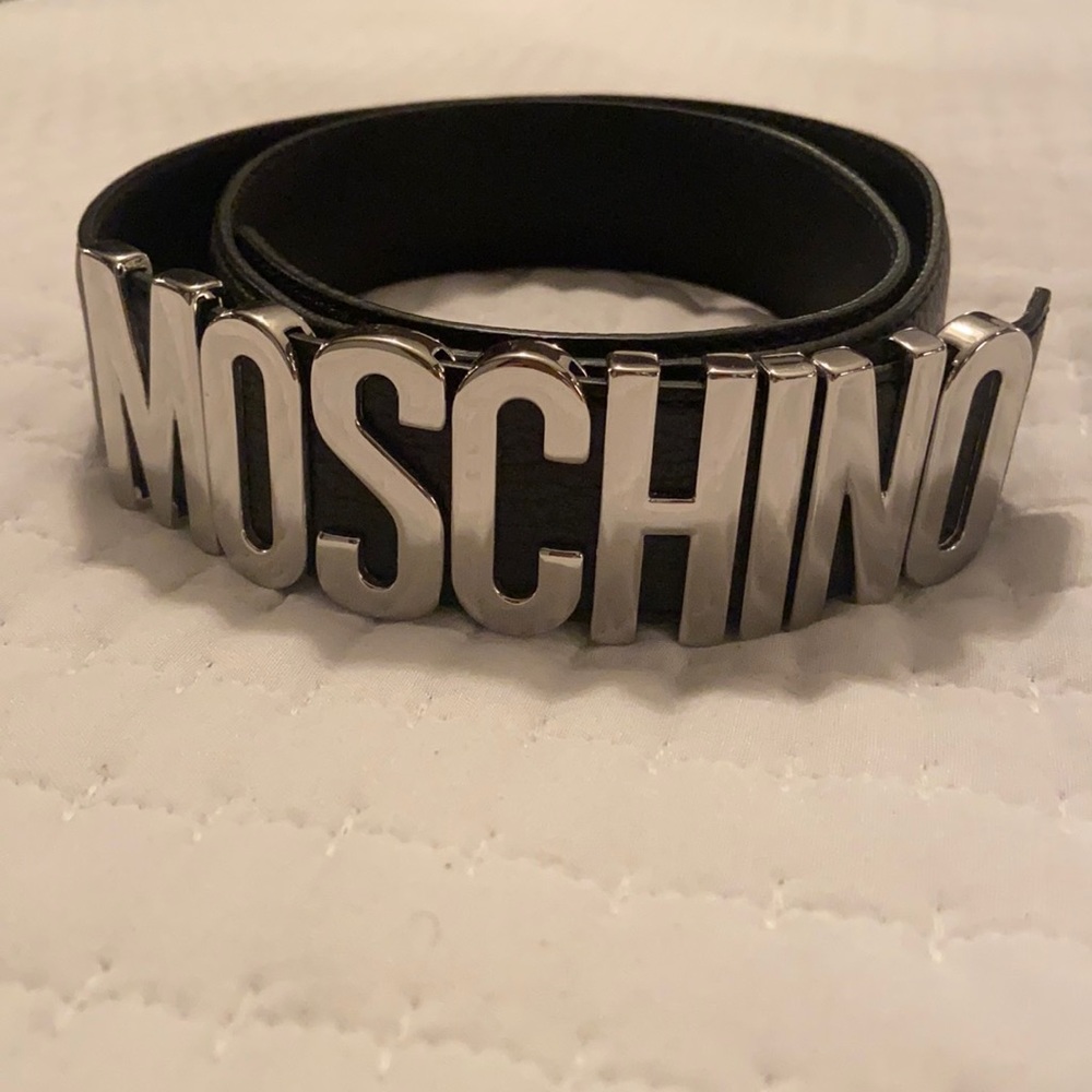 Moschino belt